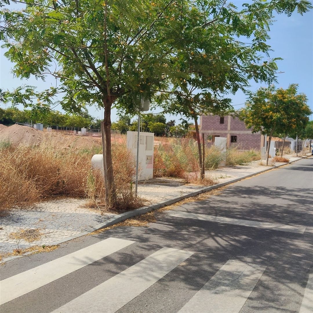 Terreno Para Constru��o  Para Venda em Albufeira