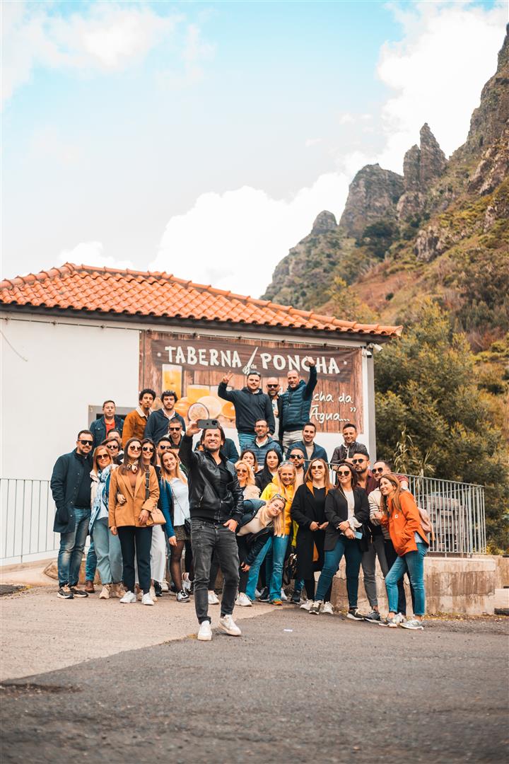 Faça parte de uma equipa vencedora